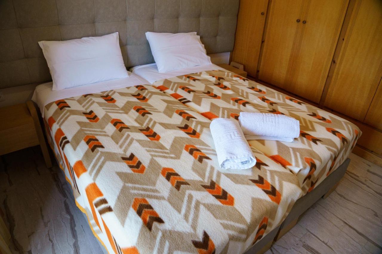 Zotos Rooms Parga Extérieur photo